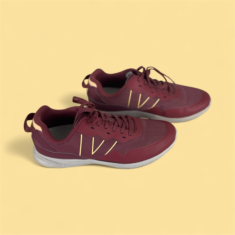 Vionic Men's Maroon Athletic Shoes